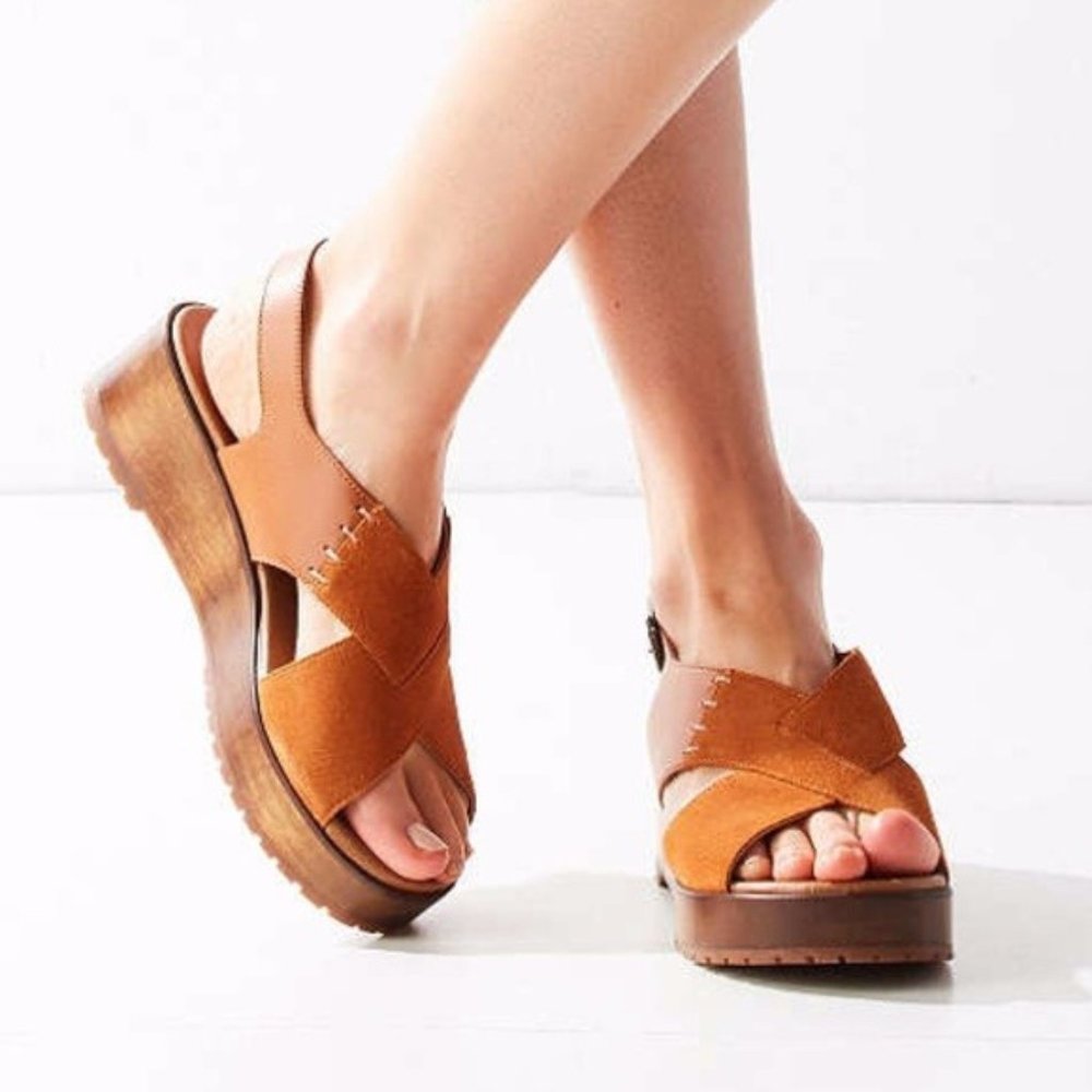 KELSI DAGGER BROOKLYN Wood Slingback Sandal